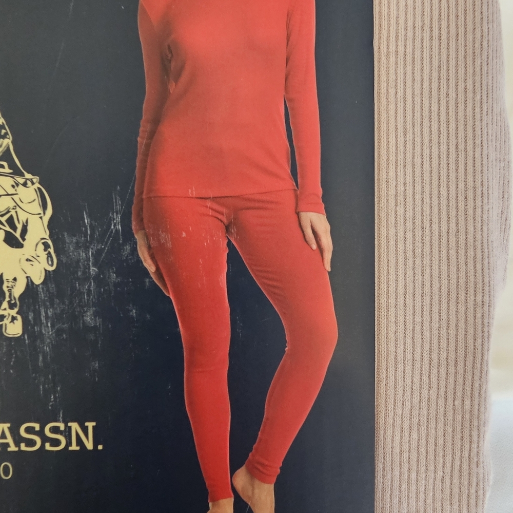 U.S. Polo Assn. Women's Red Thermal Set - Picture 8 of 9